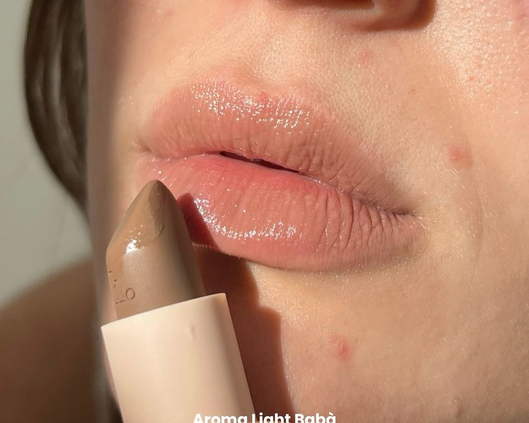 AromaLightLipstickisnowatapricethat_sassmoothasyourlips_espressoh_2.jpg