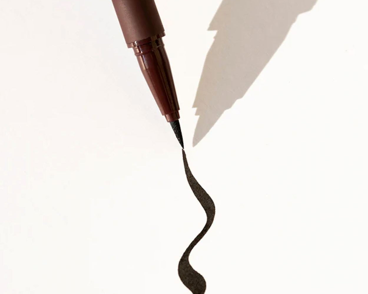 Hi_liner | Delineador de Ojos Waterproof espressoh. Black (Negro) 