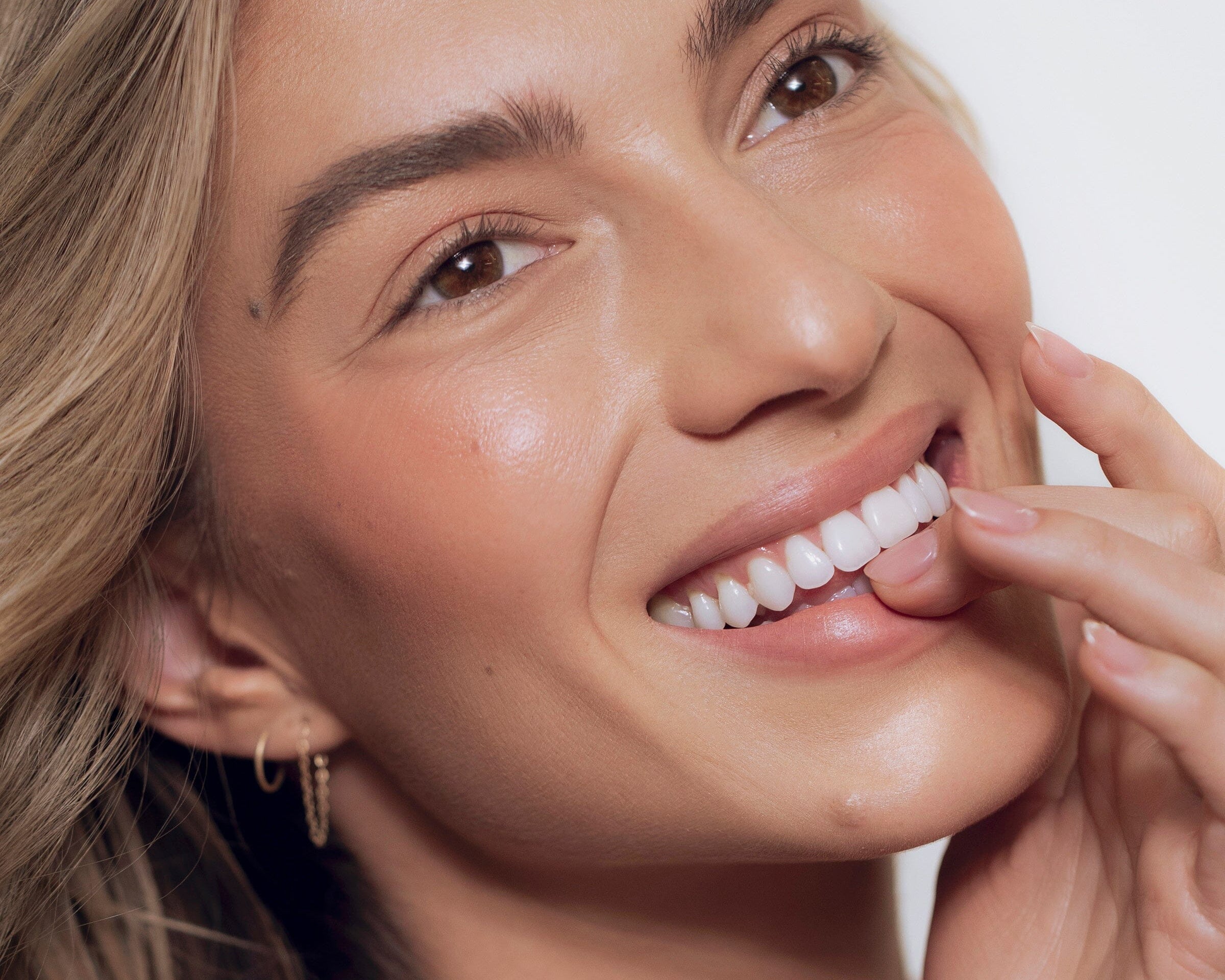 Cheeky Blush | Rubor en crema RÓEN BEAUTY 