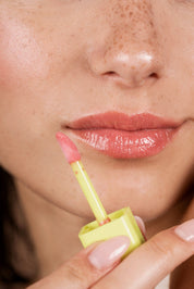 Dewy Gloss | Coral Fixation Youthforia 