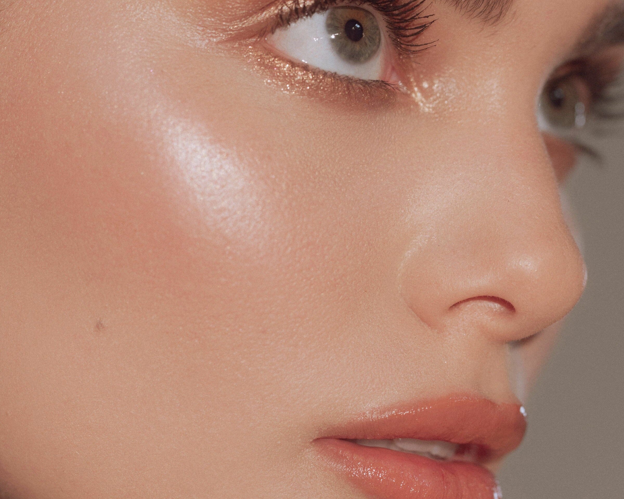 RóGlow Skin Stick | iluminador en barra RÓEN BEAUTY 