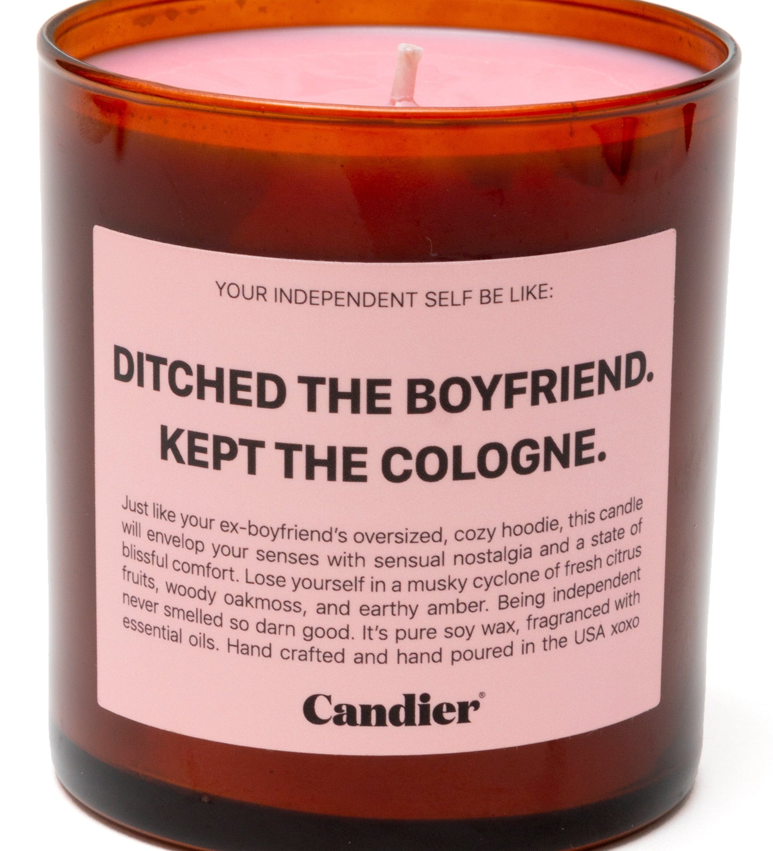 "Ditched the boyfriend, kept the cologne." - Vela Aromática Ryan Porter 